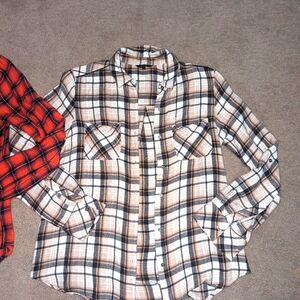 RW&Co Plaid Long Sleeve Button Up Shirt - Size Medium